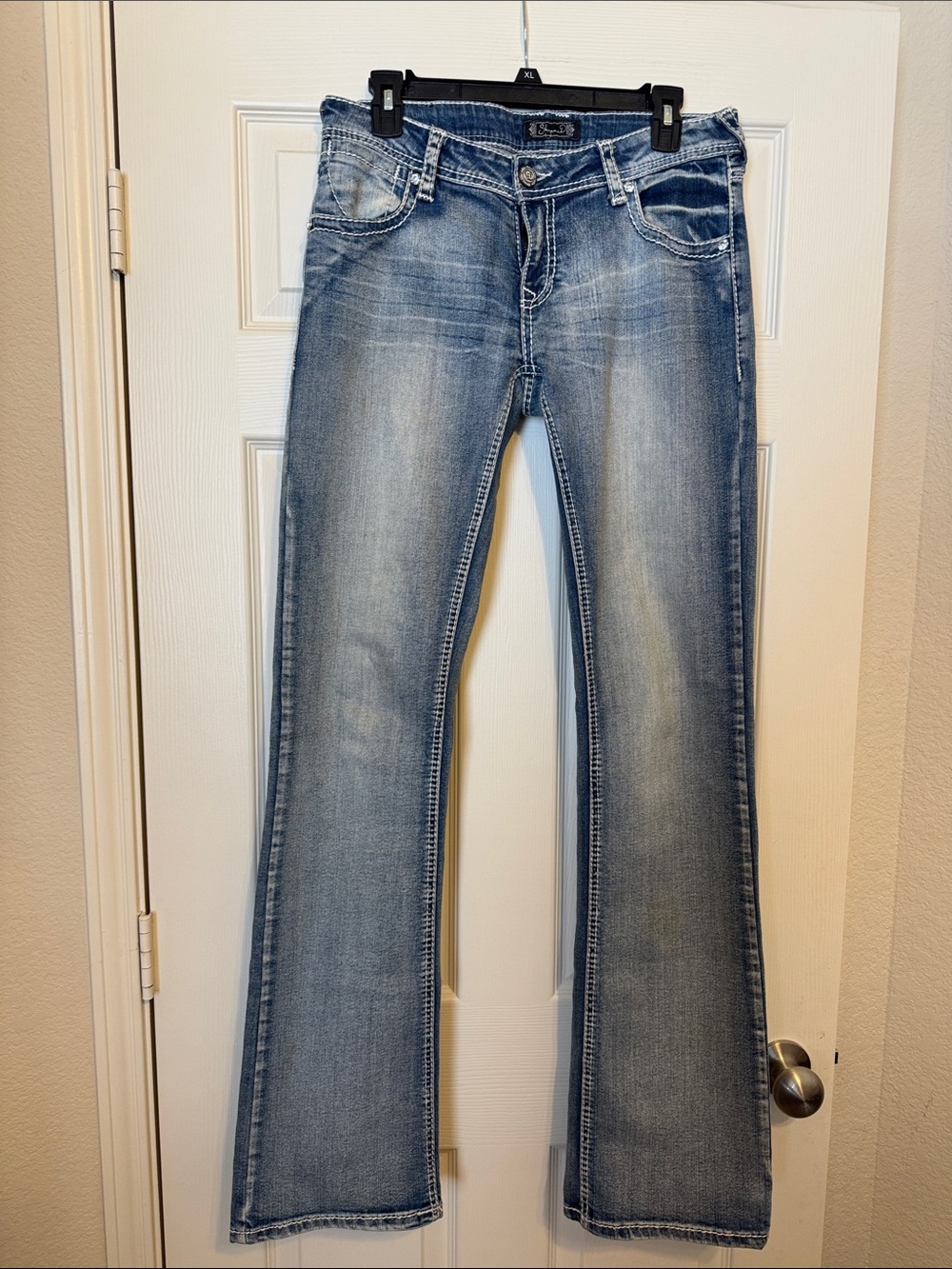 SHYANNE Classic Women's Light Blue Bootcut Jeans